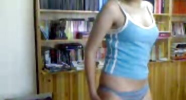 સેક્સ ગેજેટ્સનો ઉપયોગ કરીને, તેના છિદ્રોને સેકસી વીડીયો હિન્દી હસ્તમૈથુન કરવું