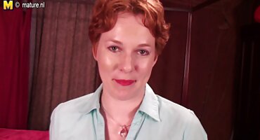 એક જંગલી સ્ત્રી એકલા છોકરીને ઘરે લાવ્યો અને જૂથ સેક્સની ત્રીપલ એક્સ વીડીયો સેકસી વ્યવસ્થા કરી