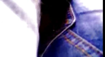 સ્કીની લાલ પળિયાવાળું છોકરી આગ સેકસી વીડીયો youtube પર સેટ અને અંતે નીચે બેઠા