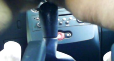 ત્રણ વિકૃત વીડીયો સેકસી બીપી મહિલાઓએ તેમની વચ્ચે એક નાળિયેરનું આયોજન કર્યું હતું