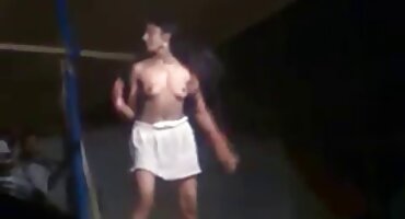 શૃંગારિક મોટા સુંદર સ્ત્રી રમતા સેકસી વીડીયો એક્સ એક્સ એક્સ લેસ્બિયન રમતો