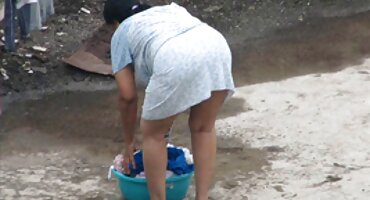 યુવાન છોકરી ત્રીપલ એક્સ સેકસી બીપી વીડીયો તેના ઘરમાં બે ચુંબન સાથે અશ્લીલ.