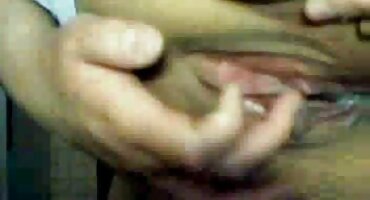 પત્ની બીજા માણસને ચુંબન કરીને તેના રશિયન વ્યભિચાર પતિને સનીલીયોન ના સેકસી બીપી વીડીયો અપમાનિત કરે છે