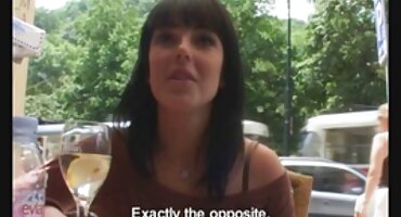 વિશાળ સેકસી વીડીયો એક્સ એક્સ એક્સ હિપ્સ સાથે છોકરી નગ્ન નગ્ન અને તેને એક બિલાડી આપી