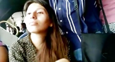 સુંદર મહિલા તેને તેના મોંમાં લઈ ગઈ સેકસી બીપી વીડીયો સેકસી બીપી વીડીયો અને તેને અશ્લીલ વ્યક્તિને આપી