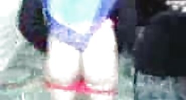 ગાય્સ પાર્ટી અને વીડીયો સેકસ ચુંબન પછી વાહિયાત કરવા માટે વળે છે