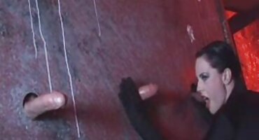 રમતિયાળ મિલ્ફ દંપતીના સેક્સની શરૂઆત પકડી અને બીપી પીચર વીડીયો સેકસી તેમની સાથે જોડાયા