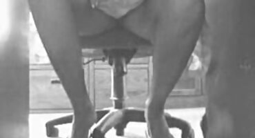 ખડતલ કોપ સેક્સ રમકડાં તપાસે છે ત્રીપલ એક્સ વીડીયો સેકસી