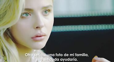 છોકરીઓ અને છોકરાઓએ એપાર્ટમેન્ટમાં એક ત્રીપલ એક્સ વીડીયો સેકસી ઓર્ગીનું આયોજન કર્યું