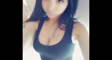 એક માણસ બીપી સેકસી વીડીયો ફૂલ એચડી નાખ્યો અને કોચથી પર ઠંડી છોકરી ચુંબન કર્યું.