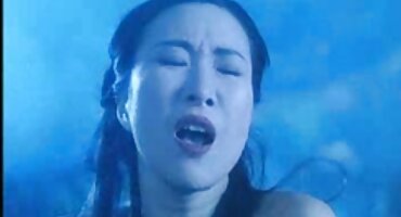 એક સ્ત્રી તેના મિત્રના હાર્નેસ પર બેઠી અને ઘણી સુખદ સંવેદનાઓનો સેકસી વીડીયો ફોટા અનુભવ કર્યો