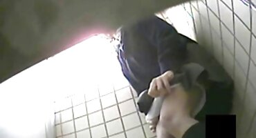 એક પાંજરામાં સેકસી બીપી વીડીયો સેકસી બીપી વીડીયો બે બિલાડીઓને ફક્સ કરનાર માણસ