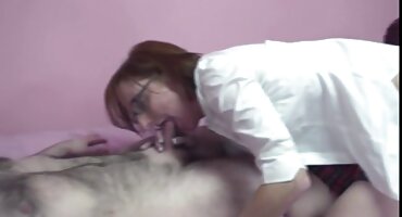 એક પાર્ટીમાં સેકસી વીડીયો મુકો ચુંબન