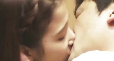 વિભાગ અપારદર્શક શ્યામ વાળ ત્રીપલ એક્સ વીડીયો સેકસી સાથે સોફા પર હાથ પુરુષ અનુભવી