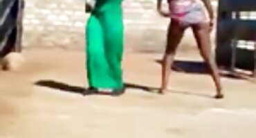 સુંદર છોકરી અને છોકરો ઘરે પ્રેમ સેકસી બીપી વીડીયો સેકસી બીપી વીડીયો બનાવે છે