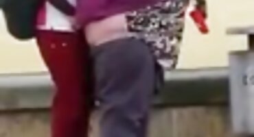 લવલેસે ઘરે જૂથ સેક્સ કરવા માટે બે કૂતરીઓને ઓપન વીડીયો સેકસ છૂટાછેડા લીધા