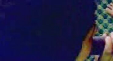 ડિપિંગ સોનેરી એક મોટી સભ્ય સેકસી સેકસી વીડીયા ભોગવે છે