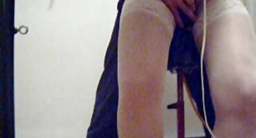 ચિંતિત મિત્રોએ પૂલ દ્વારા ગાર્ડન સેકસી સેકસી બીપી વીડીયો પાર્ટીનું આયોજન કર્યું