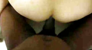 બેઠક પછી, બે સભ્યો છોકરી વીડીયો બીપી સેકસી સાથે જોડાય છે