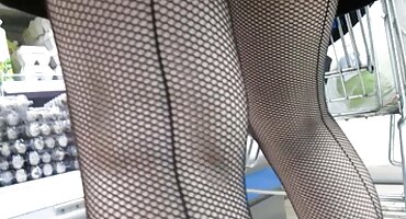 પમ્પ અપ વ્યક્તિએ લિવિંગ રૂમમાં ઓનલાઇન સ્ટફ્ડ વાછરડાને શુભેચ્છા પાઠવી બીપી વીડીયો ફુલ સેકસી