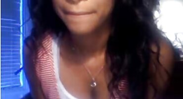 ભૂખ્યા ગુજરાતી સેકસી વીડીયો પિચર માણસ તેના ચહેરા પર ઊભા છે